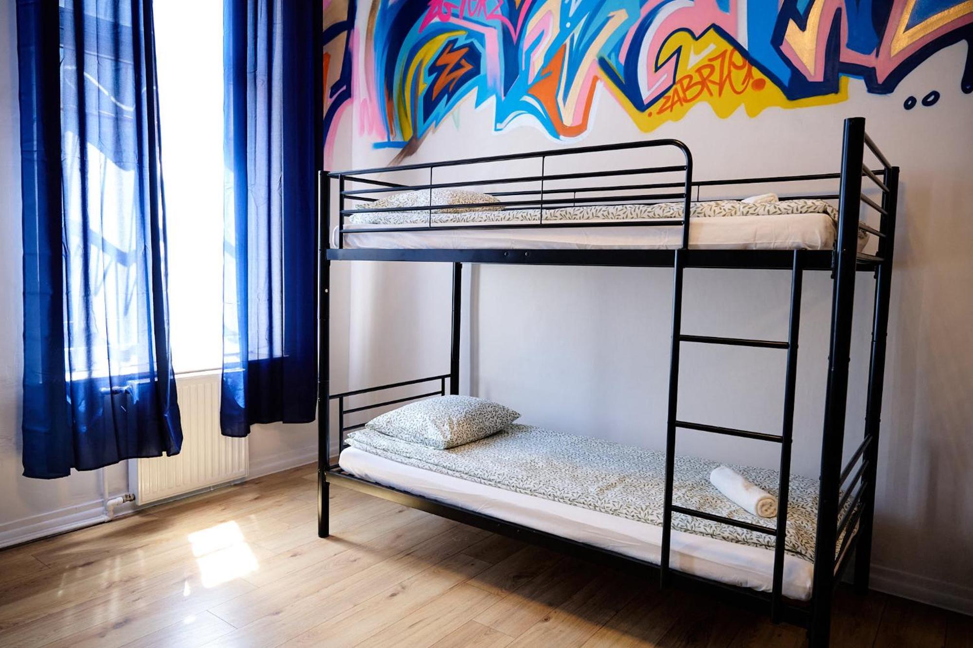 Hostel Graffiti Krakau Buitenkant foto