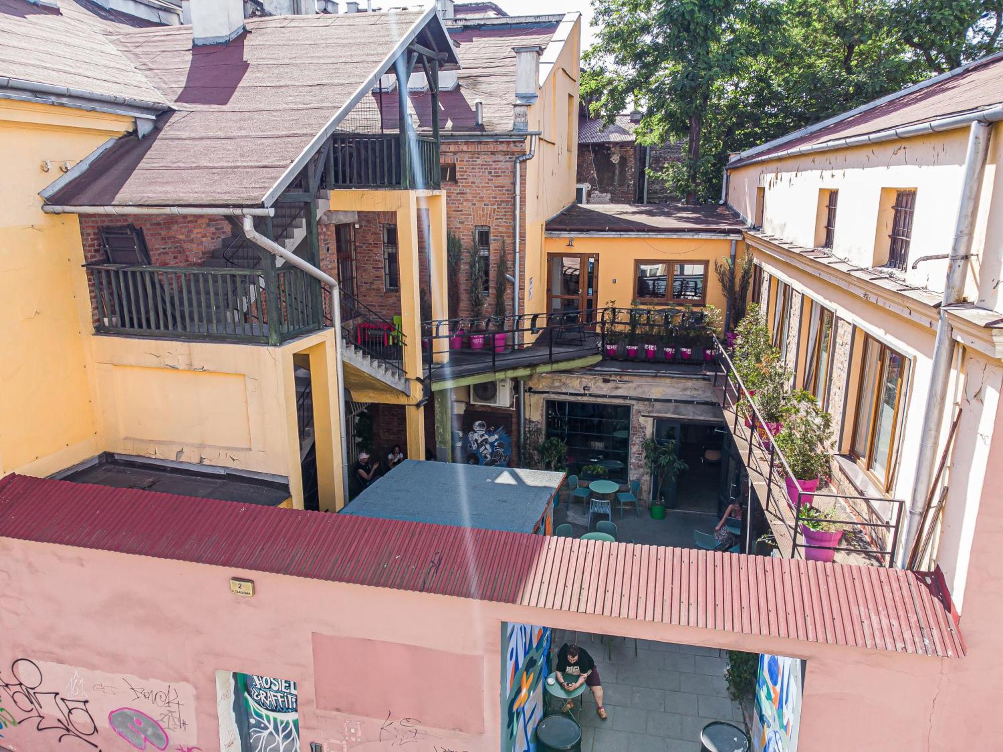 Hostel Graffiti Krakau Buitenkant foto